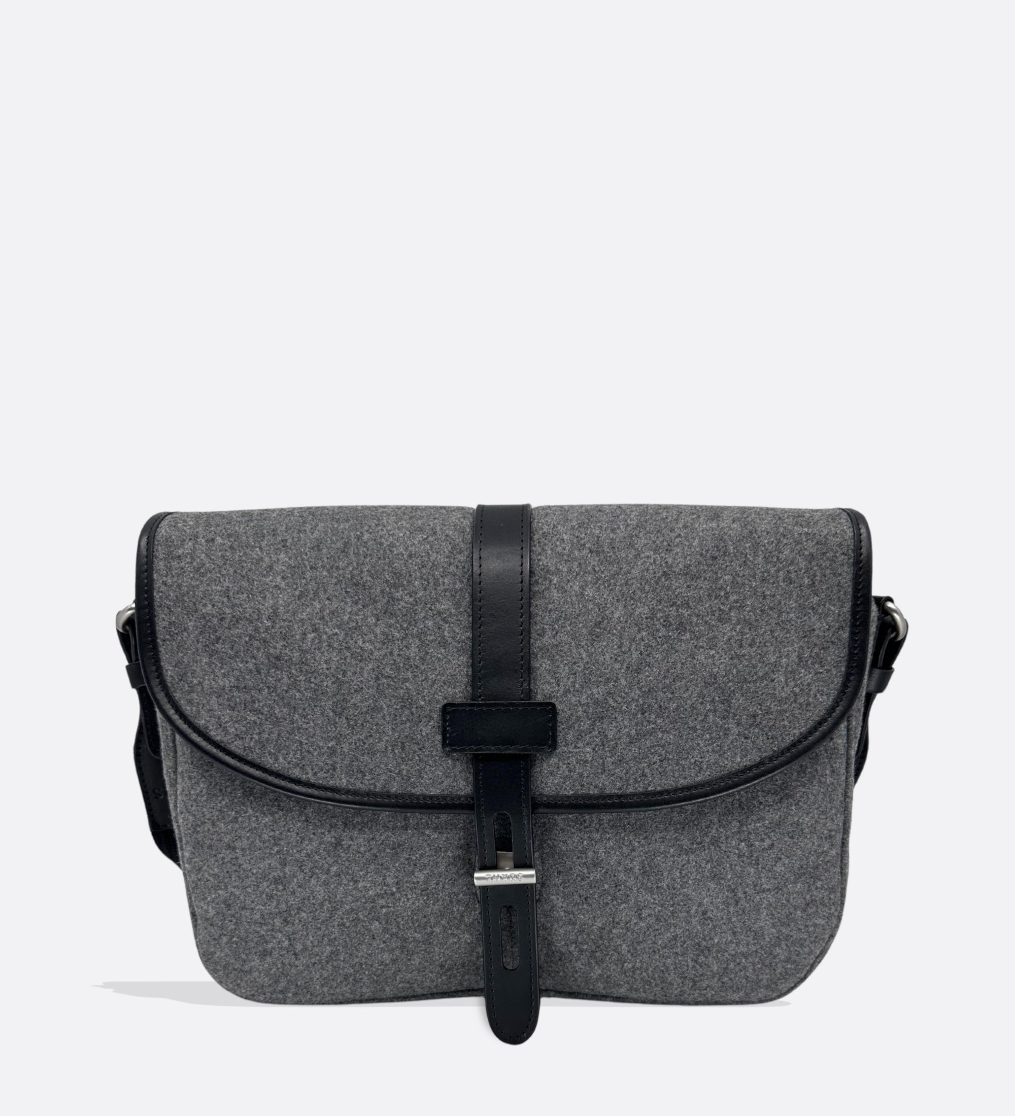 Besace taille M en drap de laine gris, THYRS